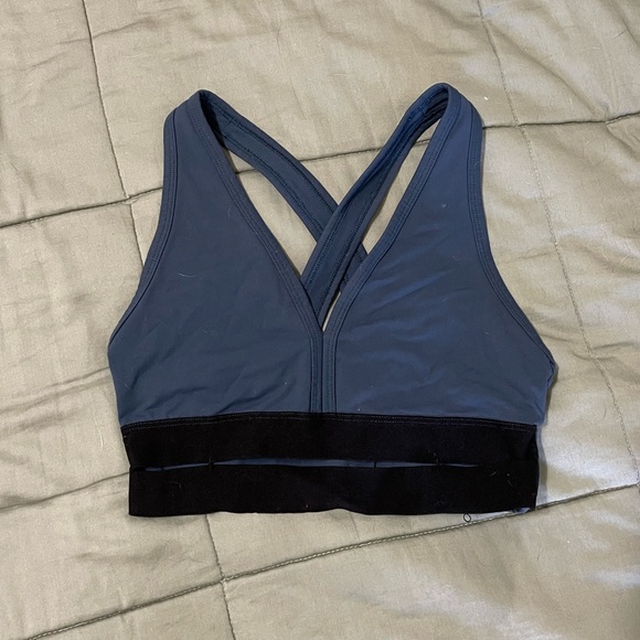Sports bra - Picture 1 of 2